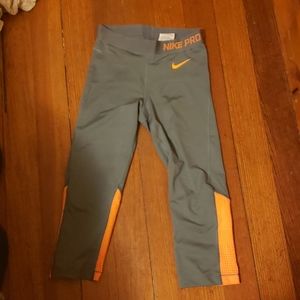 Women's Nike Capri Leggings